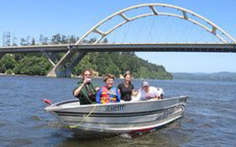 Crabbing / Port of Alsea