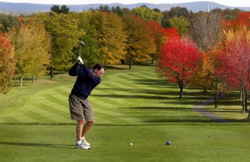 Crestview Golf Club