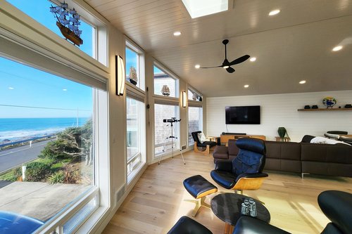 Plenty of space to relax and enjoy time at the beach.