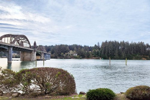 The Siuslaw River is right outside the door!