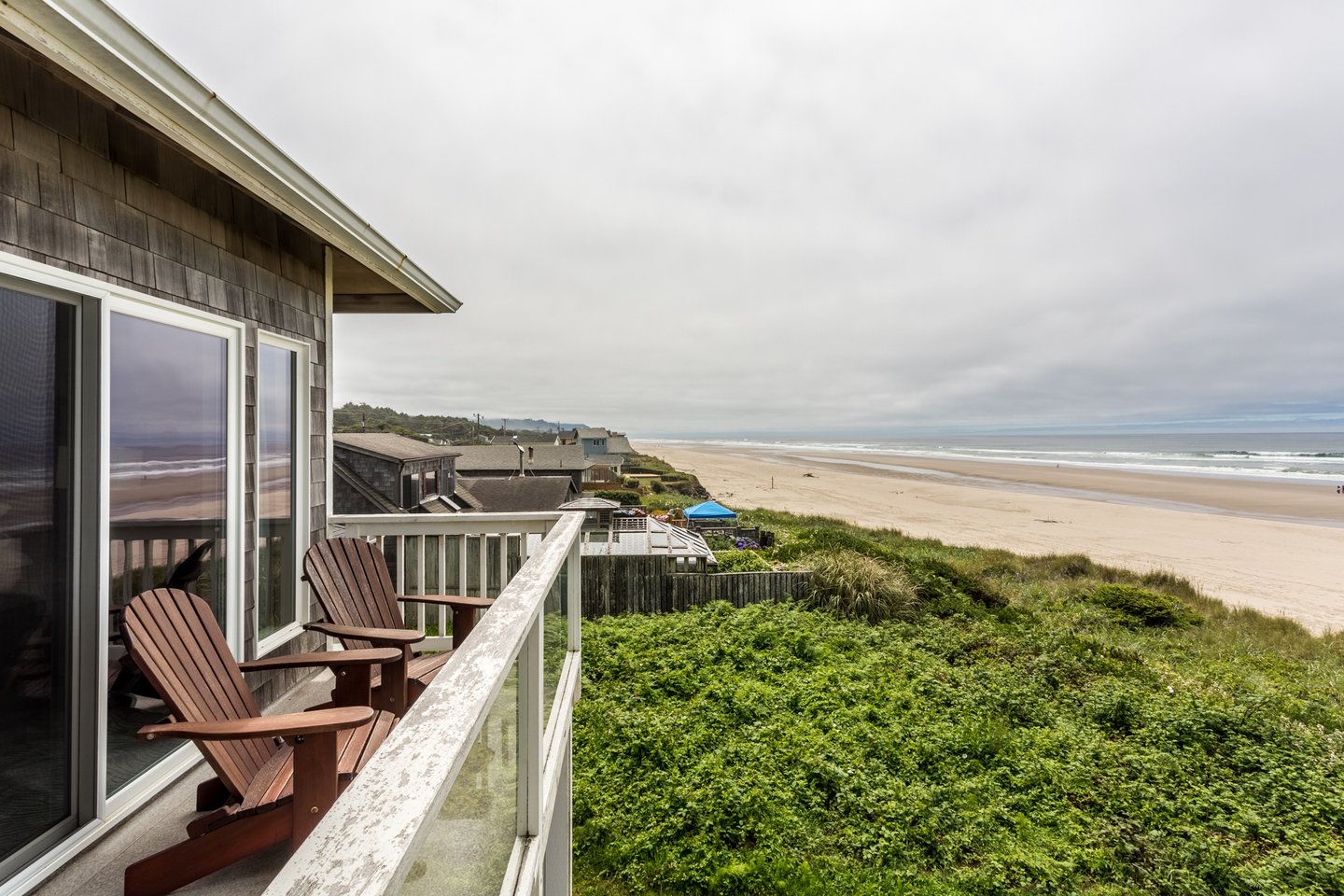 Sweeping views from the upper deck to enjoy.