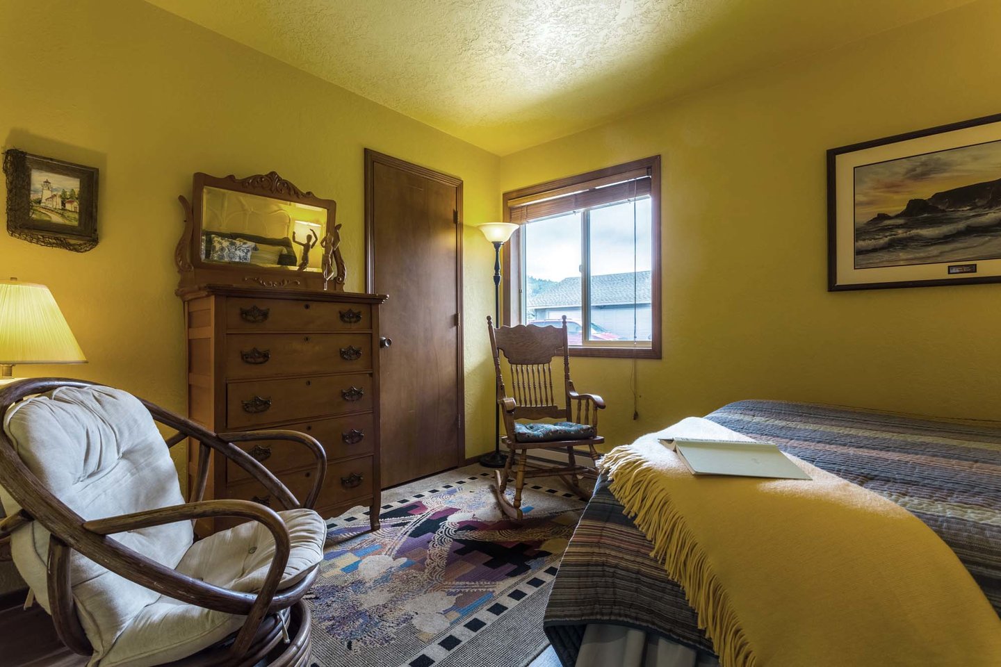 Enjoy the comfort of the second bedroom.