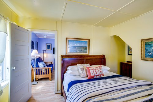 Open the windows and sleep soundly in one of the downstairs bedrooms
