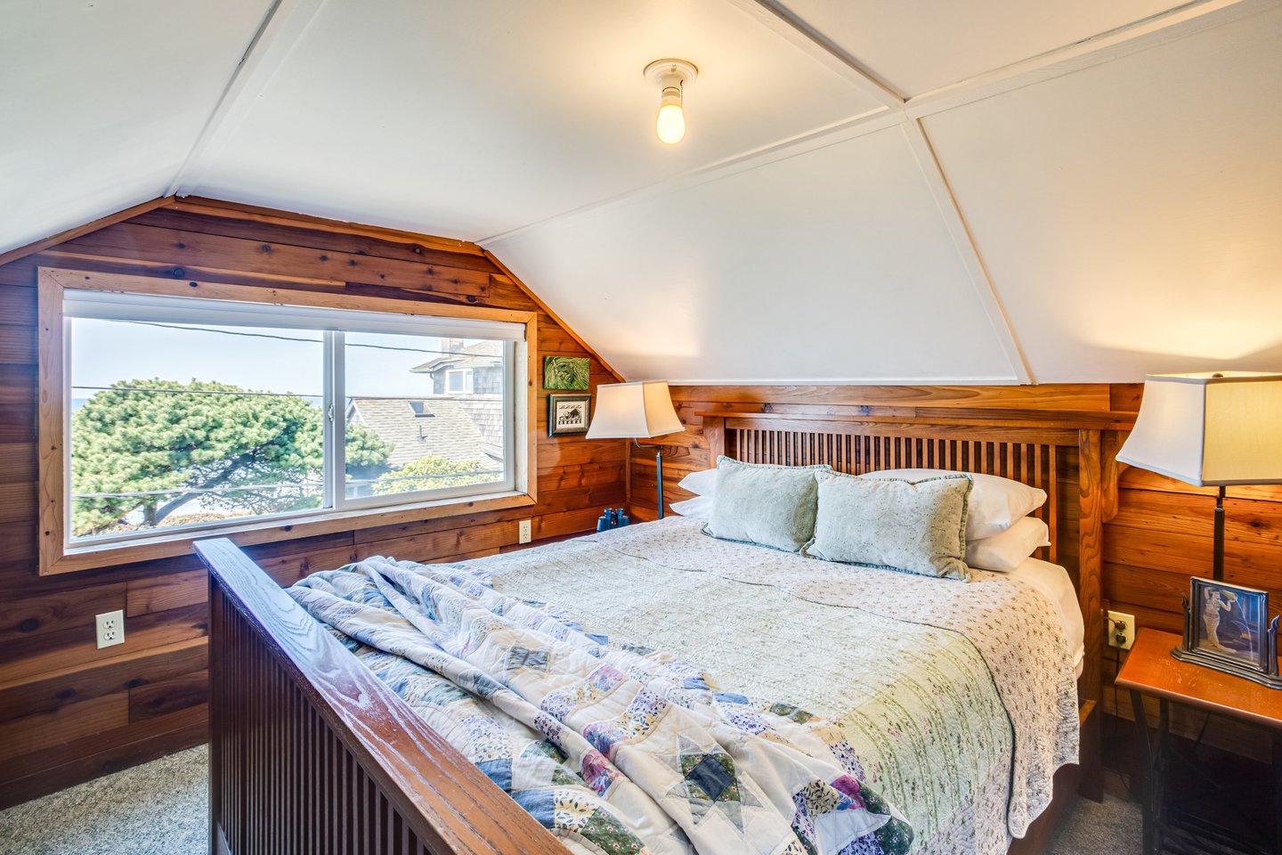 Sleep to the rhythmic sound of the surf in Queen-sized comfort.