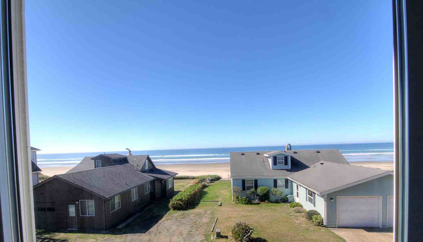 The sky, the beach, and the Sea.