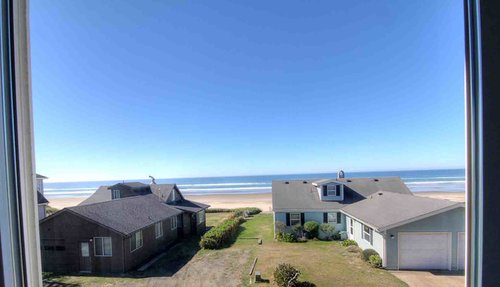 The sky, the beach, and the Sea.