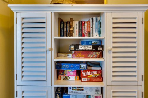 Games and books await you!
