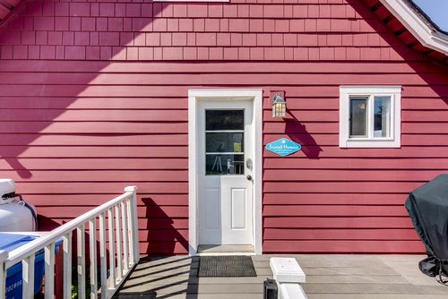 Welcome to Little Red Hideaway!