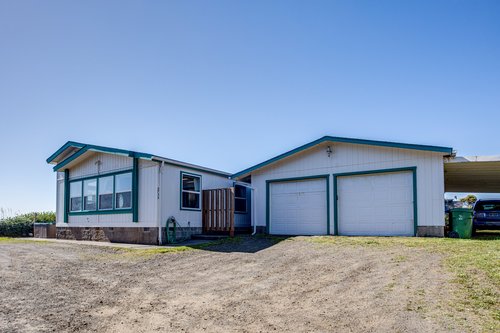 Welcome to Sunset Beach House.