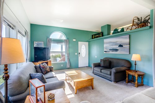 Plenty of space for a large family gathering.