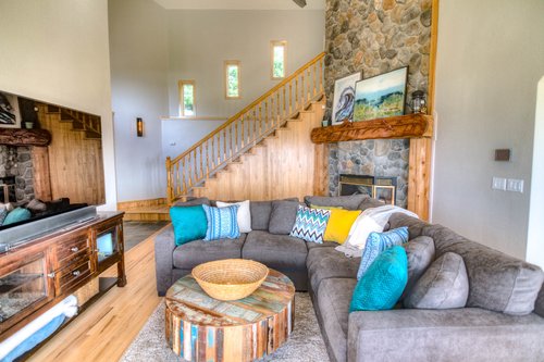Custom details make this home warm and inviting. The fireplace is non-functioning.