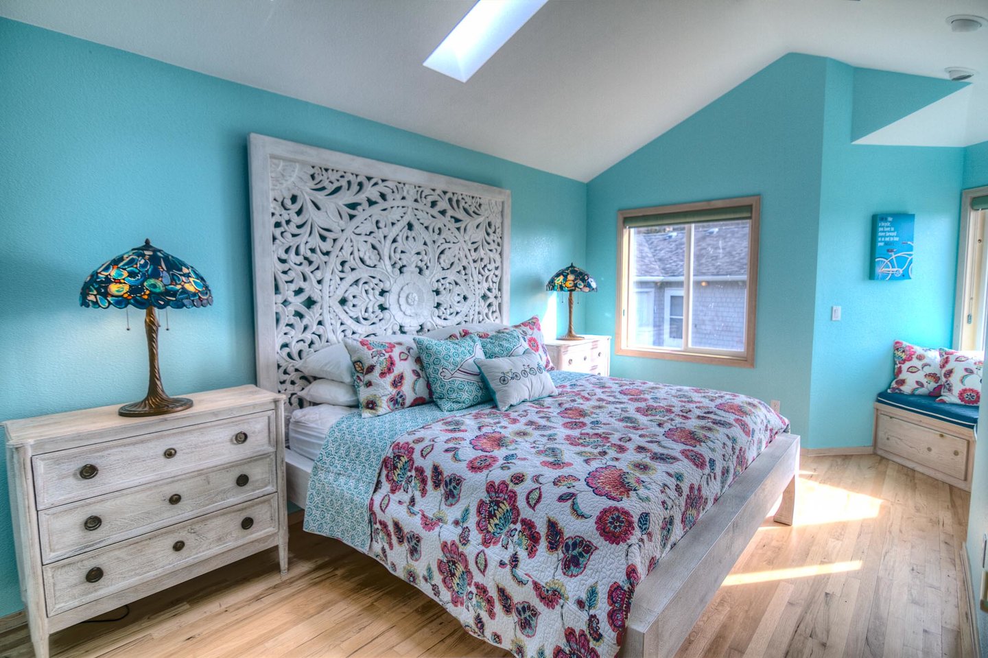 Bright and spacious king bedroom on the main floor.