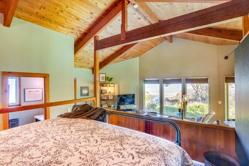 Wake up to ocean views!
