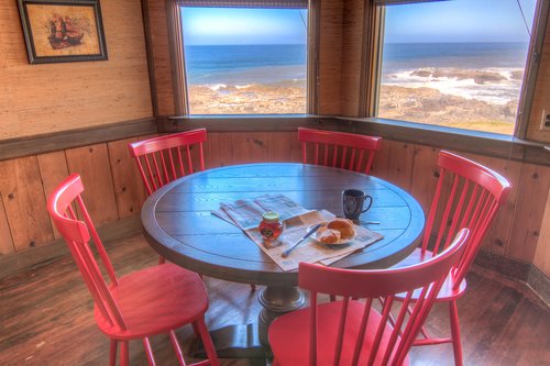 Cozy nook to enjoy an intimate meal.