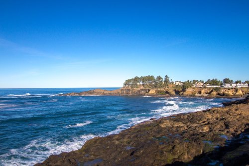 Rocky shorelines are great for winter storms!