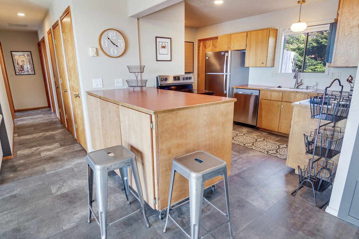 Sit and watch the cook in the kitchen!