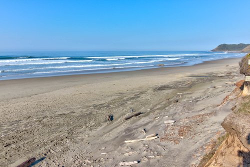 The beach in front of the house has a lot to offer.