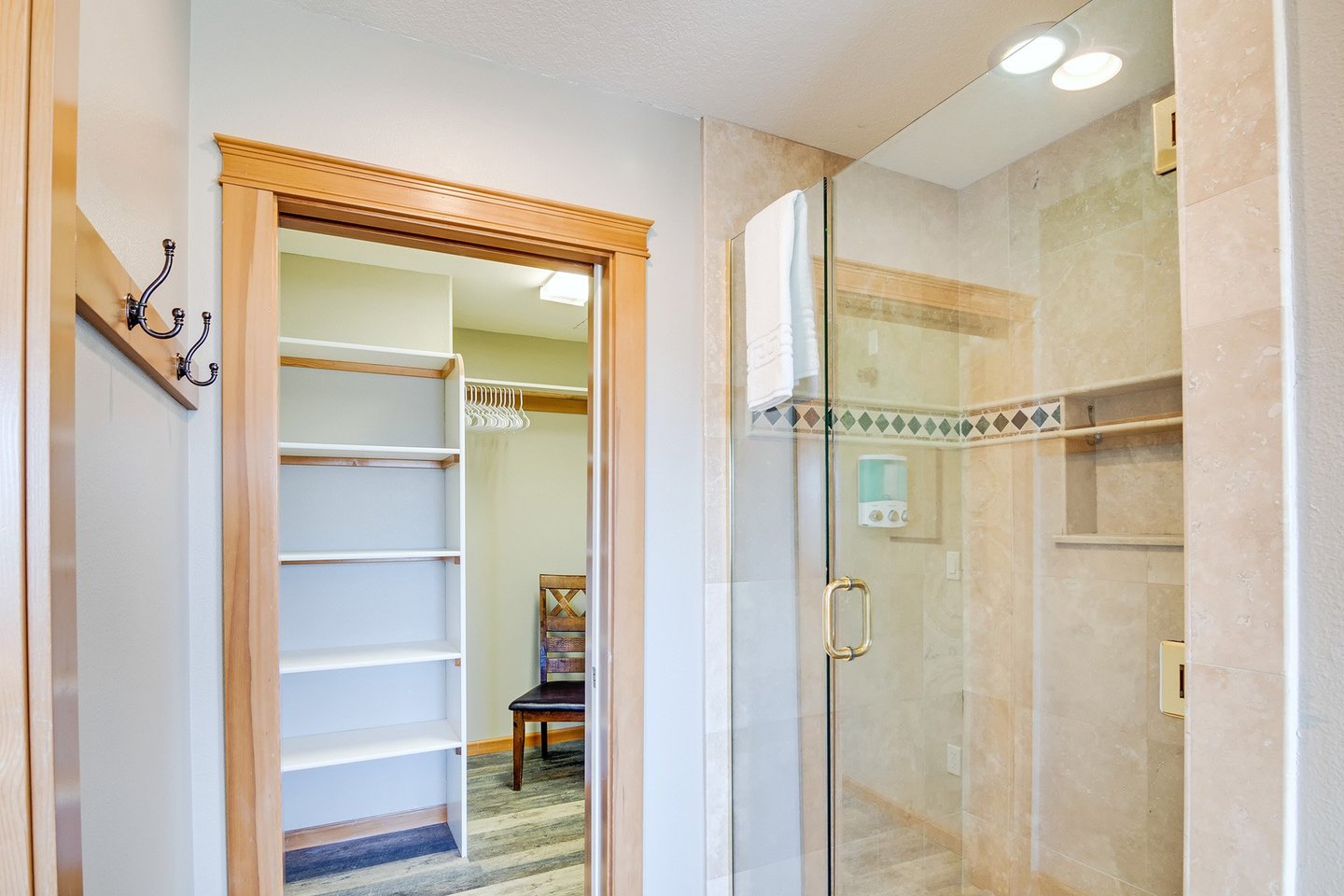 Enjoy your privacy in the master bedroom ensuite with a tiled shower and walk-in closet.