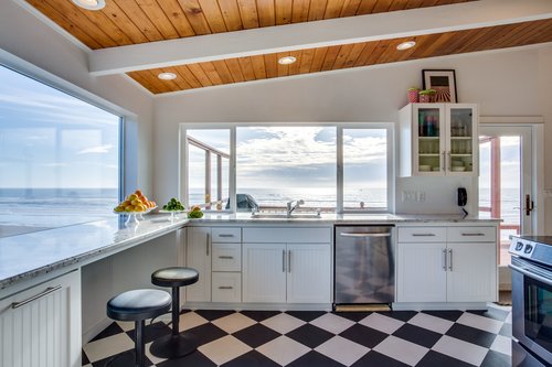 Ocean views abound even from the kitchen.
