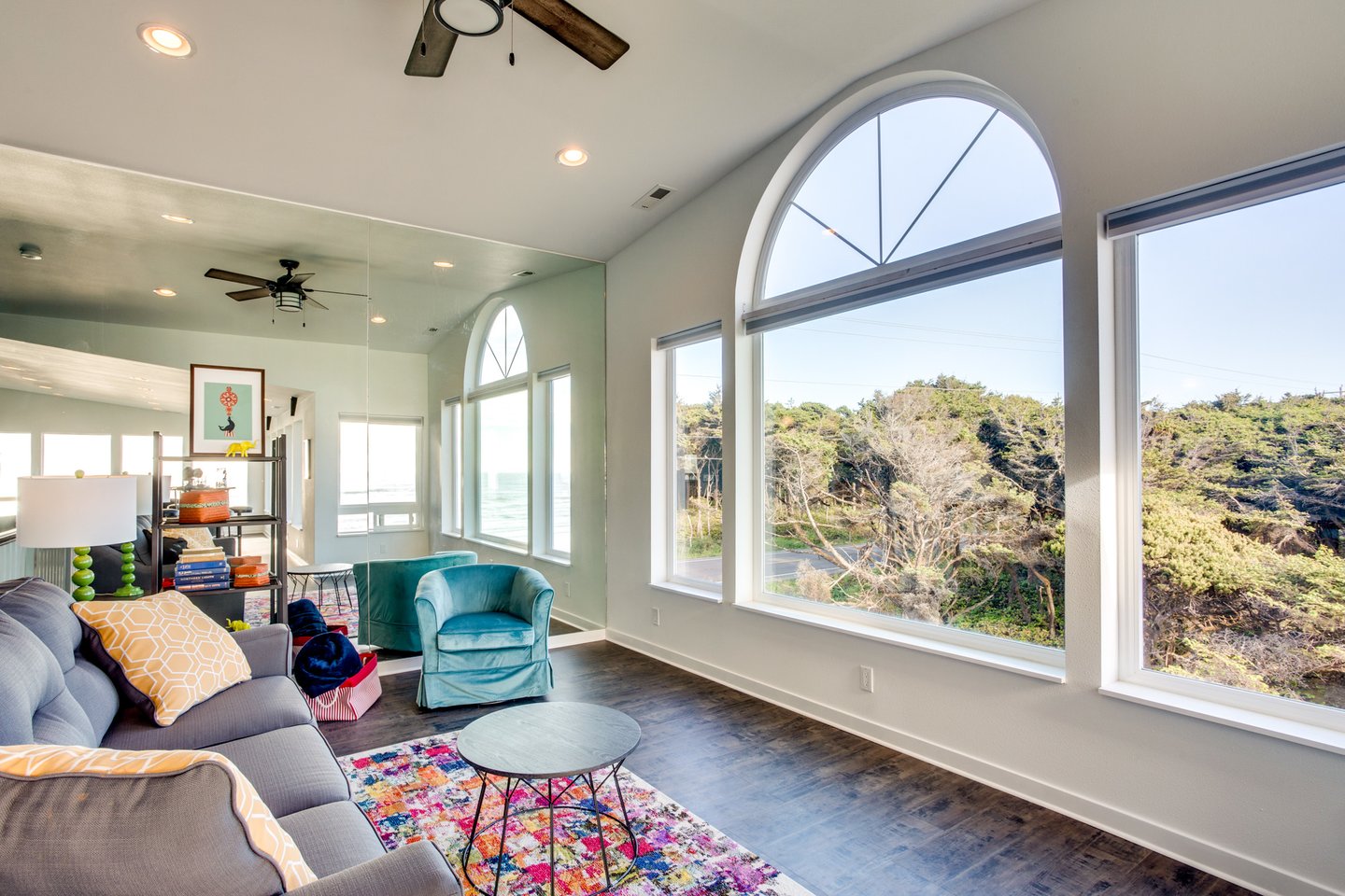 The sitting room on the third floor is perfect for overflow from the Dancing Seal Lounge.