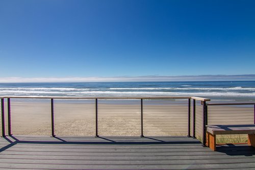 Fabulous ocean views from the second floor deck.