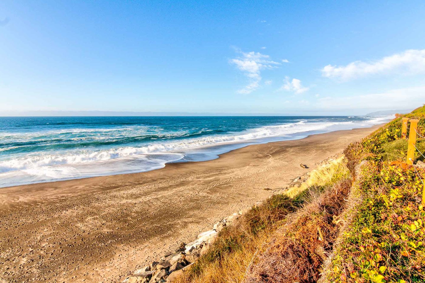 Beach to the north to explore.