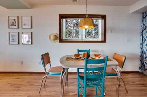 Enjoy the beach vibe at the kitchen table.