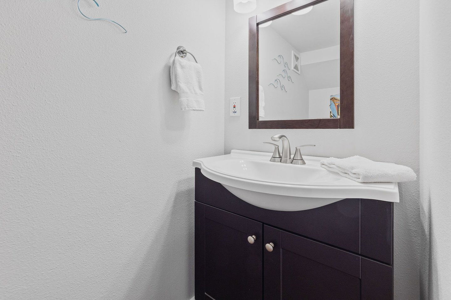 Half bath right off the hall.