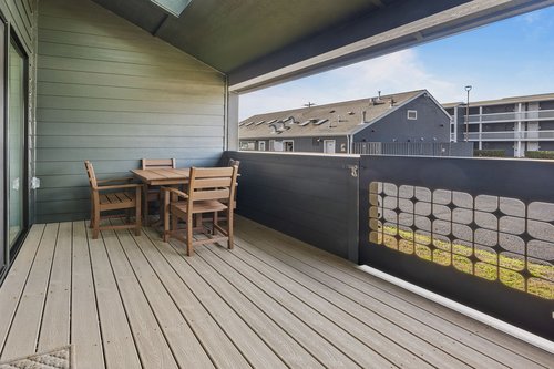 Sit outside on the covered patio and enjoy the salty sea air!