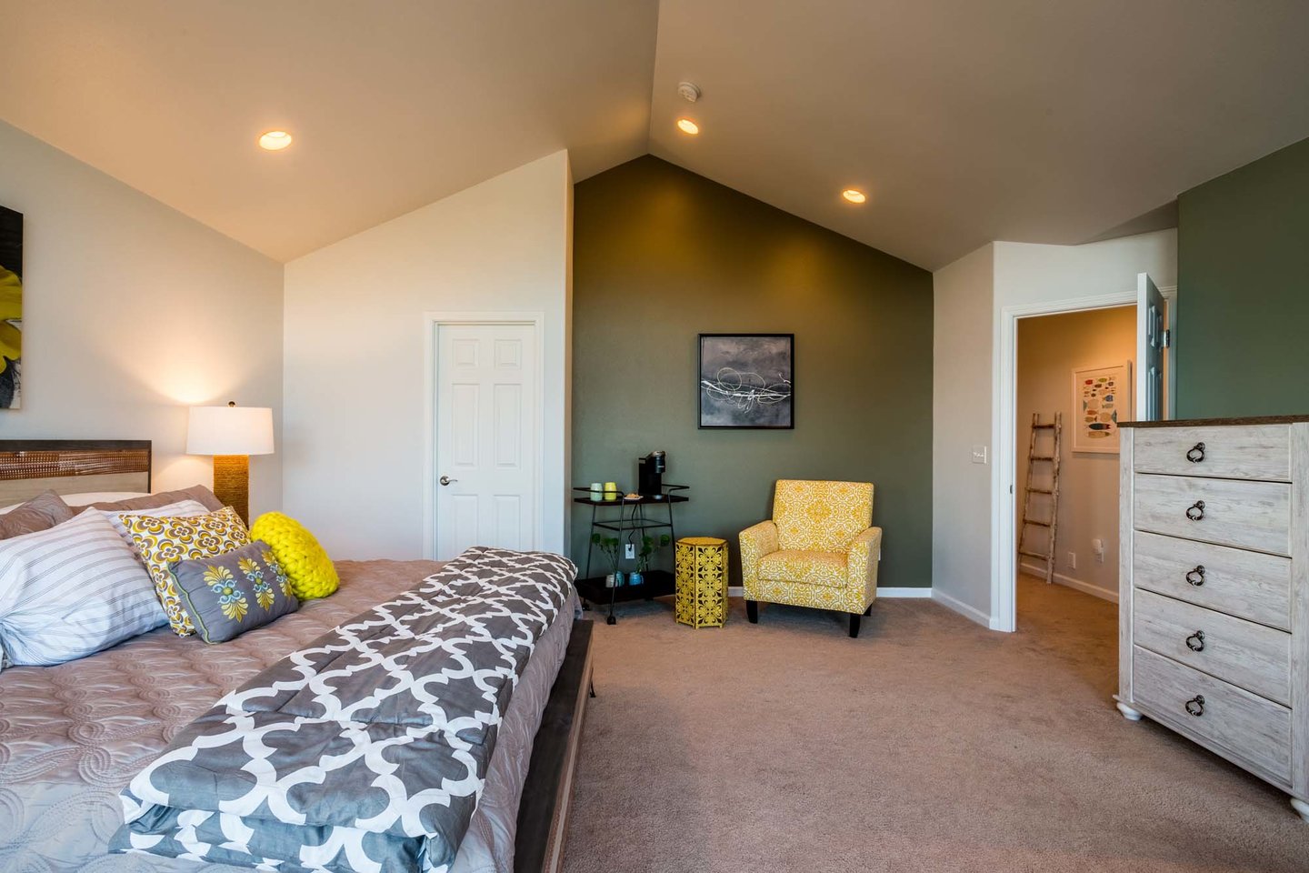 Read a good book while sipping your favorite coffee in the comfort of your primary suite.