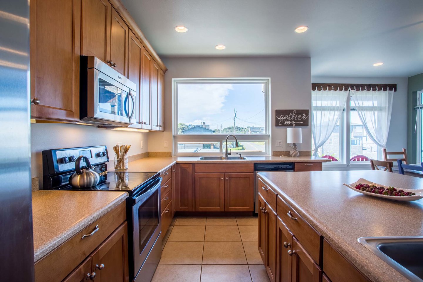 You won't be left out of the action in this large and sunny space!