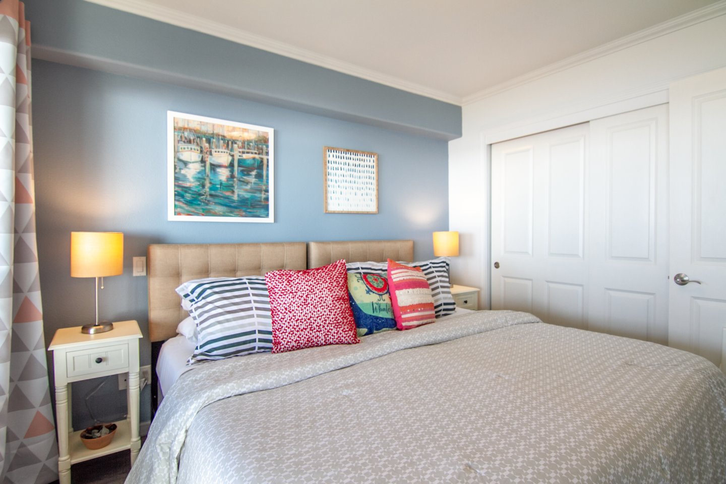 Another king bed downstairs can also be split into two twins with prior notice.