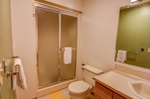 The adventure room en suite.