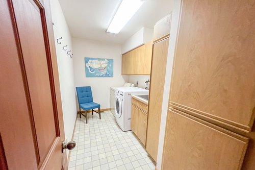 Enjoy on site laundry.