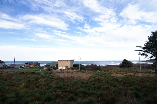 Enjoy blue skies or storm season with this incredible ocean view!