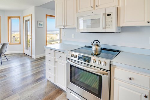 Prepare meals while having an ocean view!