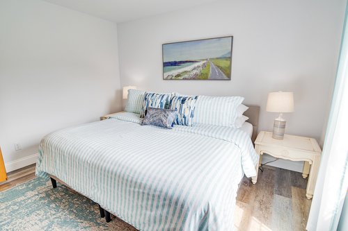 The comfortable king in this bedroom can be split into two twins with prior notice.