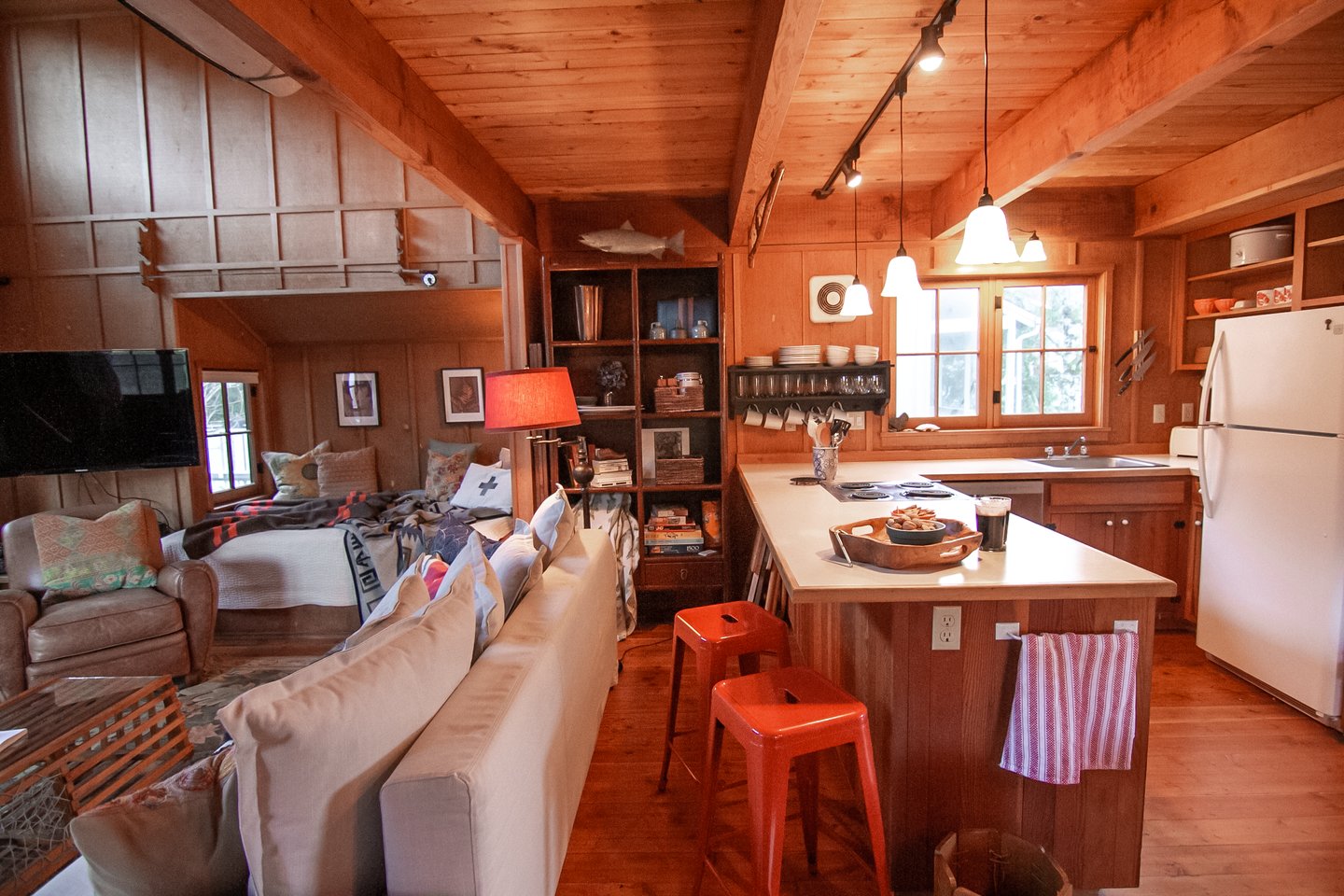 Several stools at the counter for added seating.