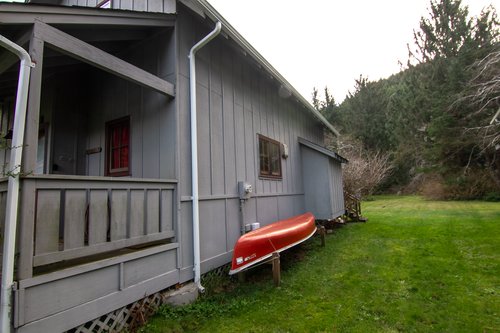 Canoeing on the Yachats River is a favorite past time.