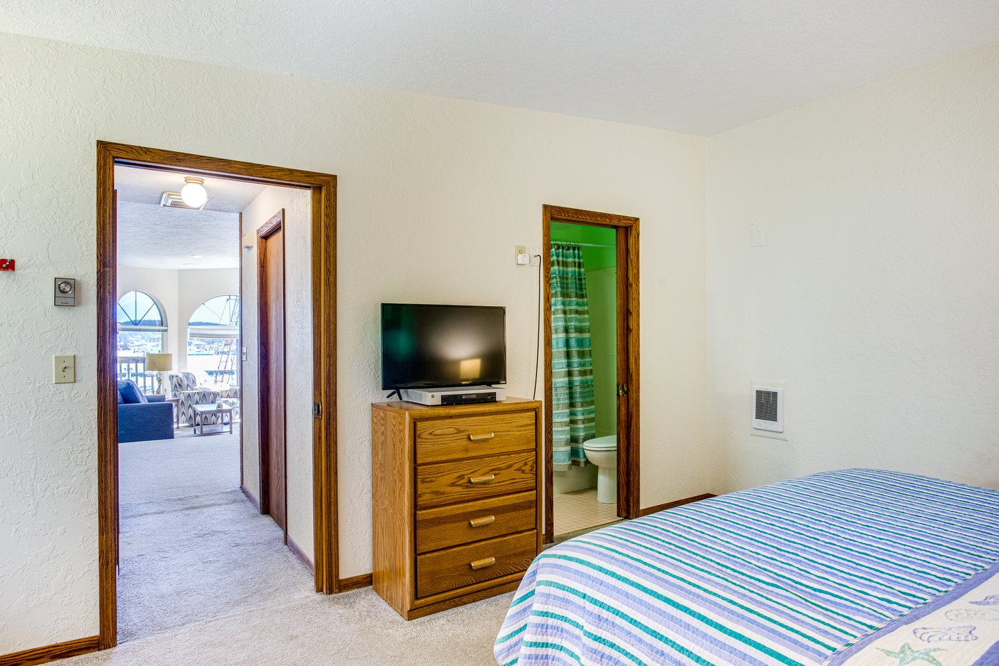 The ensuite bath is added privacy!