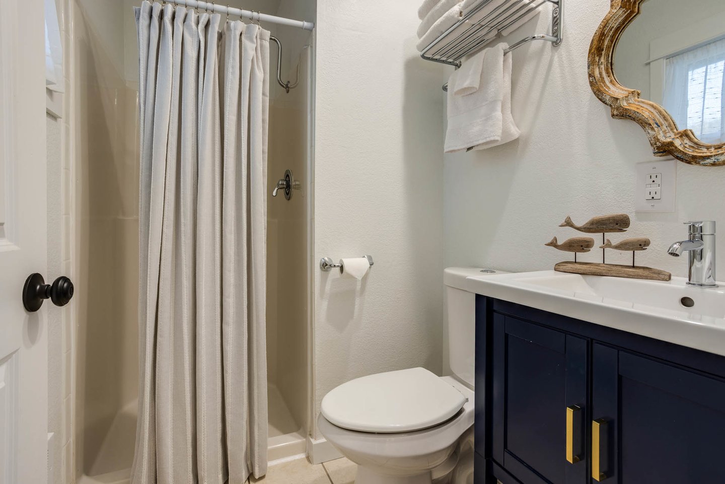 Primary bedroom ensuite bath.