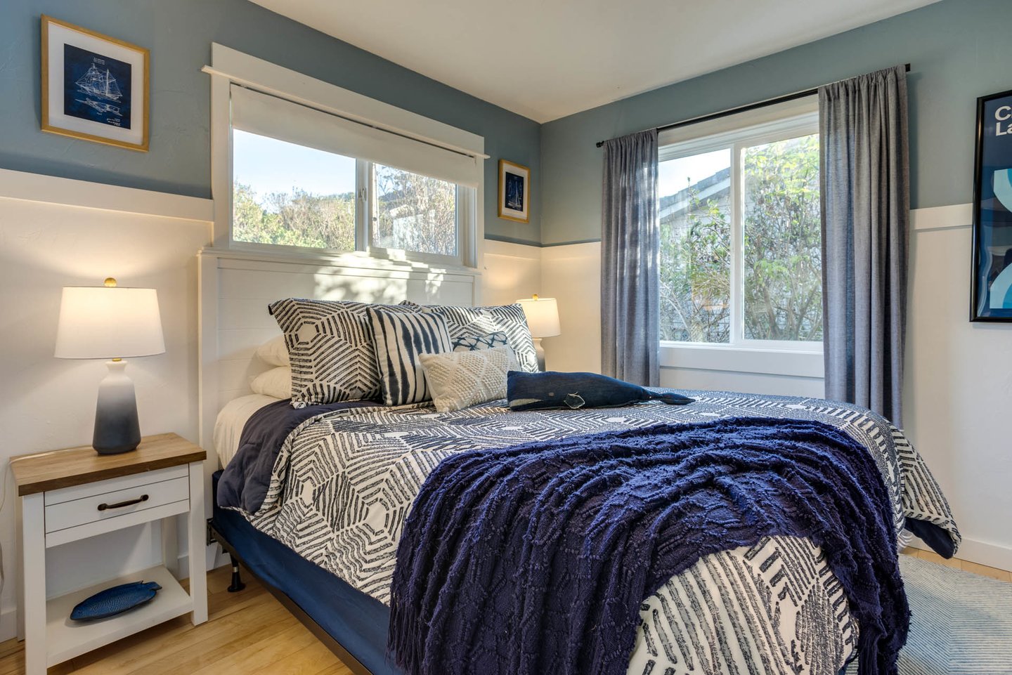Cute and cozy queen bedroom.