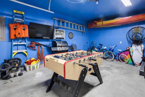 The game room in the garage adds some extra fun.