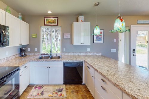 Beautiful updated kitchen.