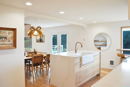 Create a wonderful meal in this beautiful kitchen.