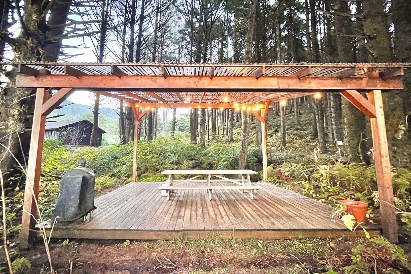 Enjoy hours of family time in this serene environment.
