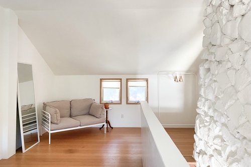 The loft is great for sleep, relax or work!