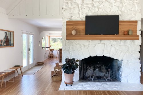 The hand stacked rock fireplace is decorative only.