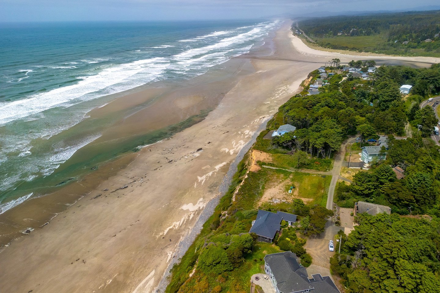 Northern view of the Seal Rock coastline.