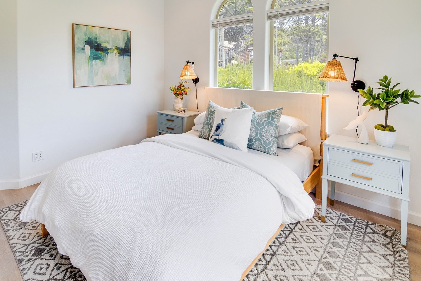 Second bedroom with queen bed.